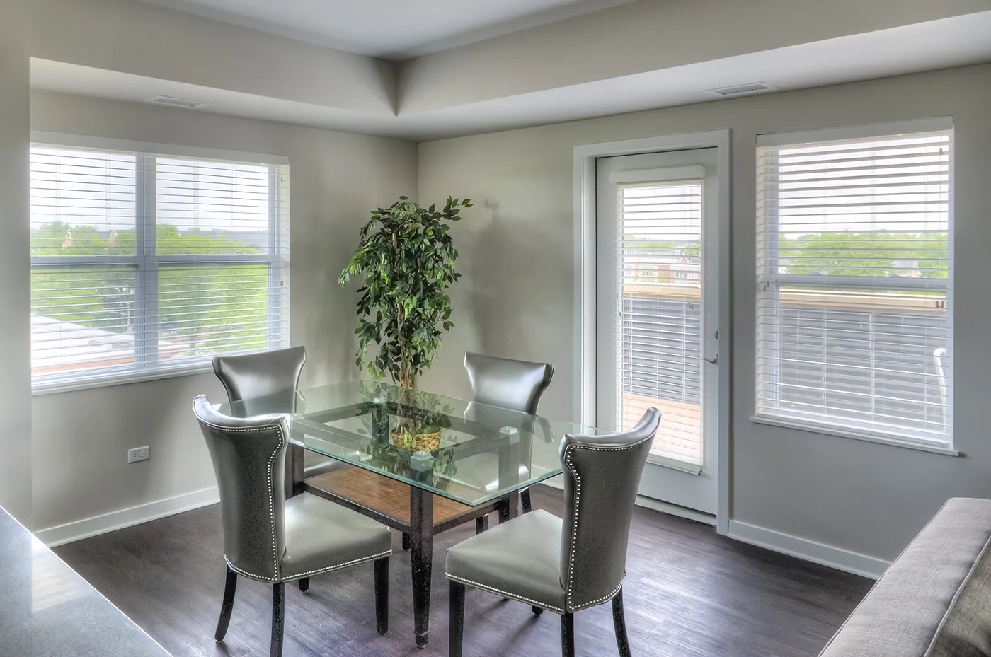 amenity apartments at Midtown Square Apartments in Glenview, IL