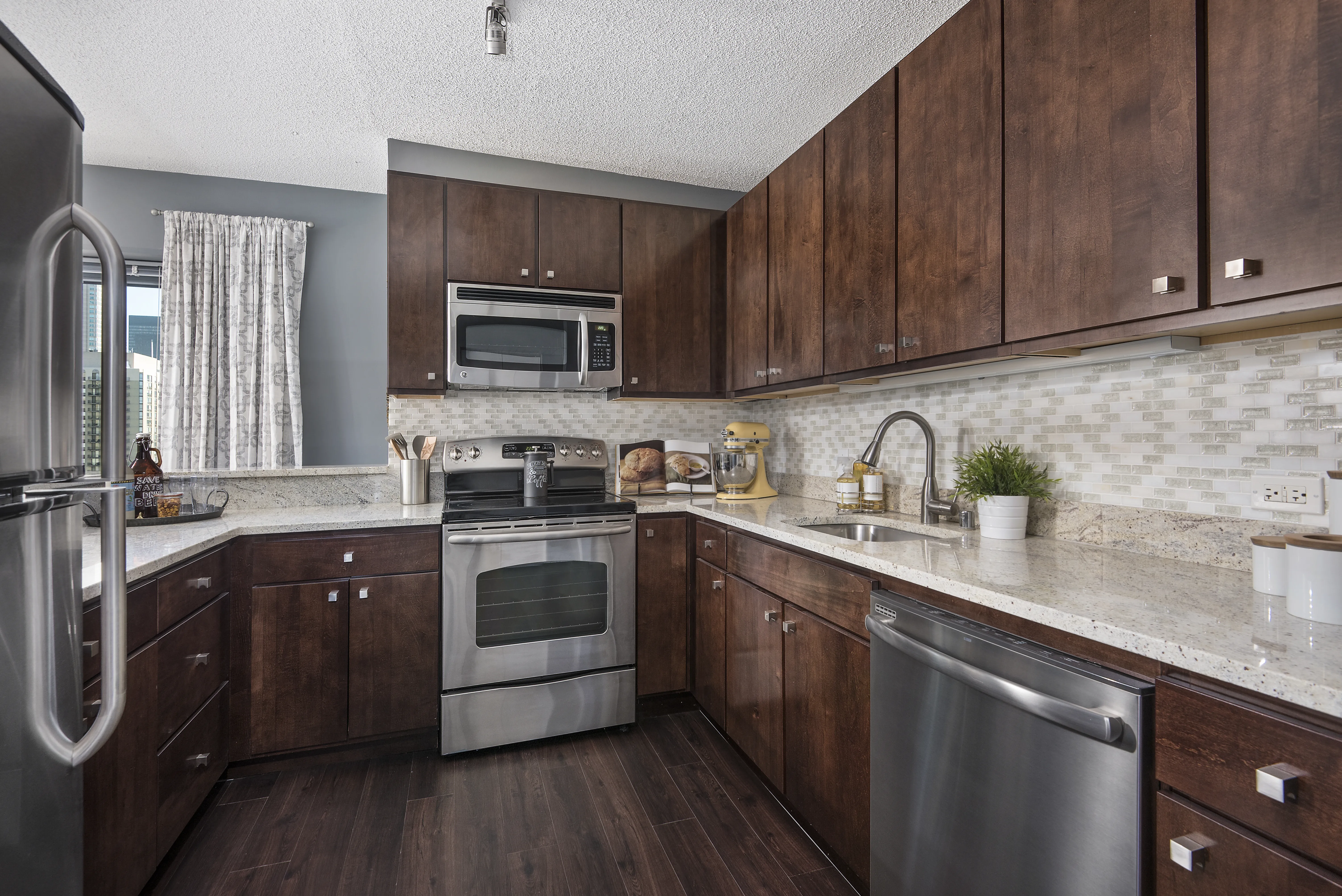 Chestnut Tower Apartments