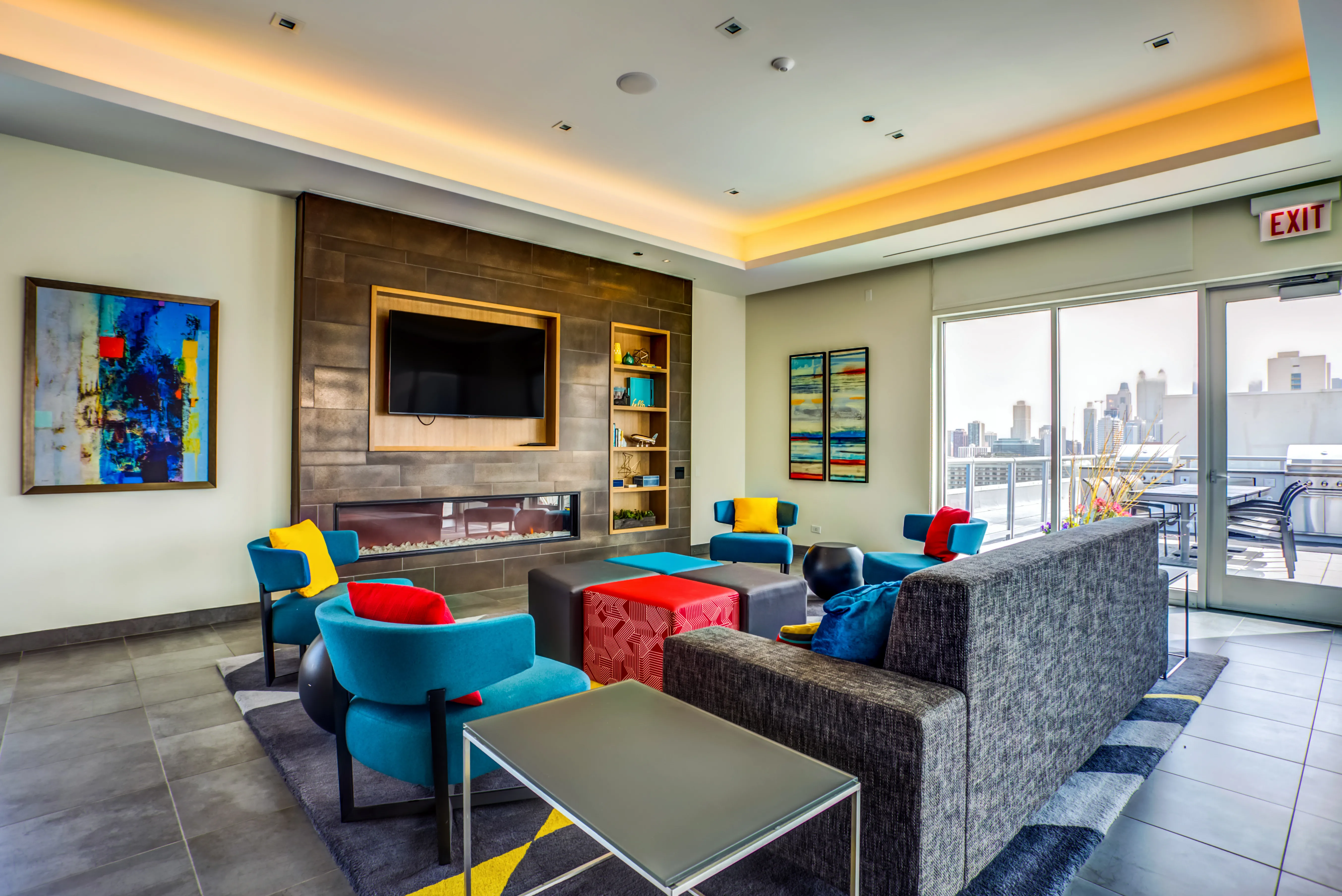 living room and view of chicago at Mondial River West Apartments