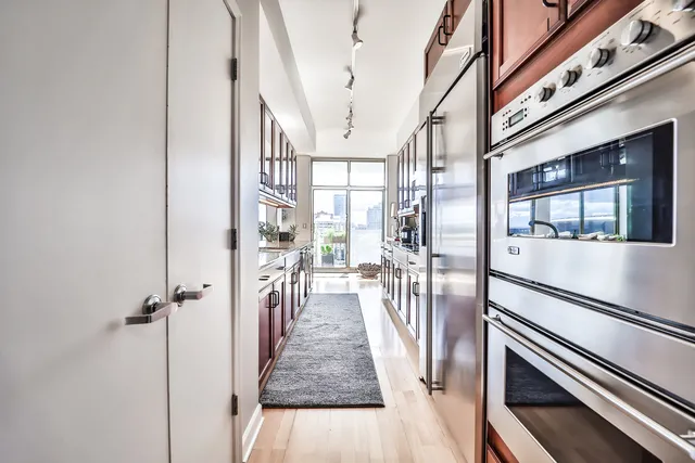 Museum Park Tower II Apartments