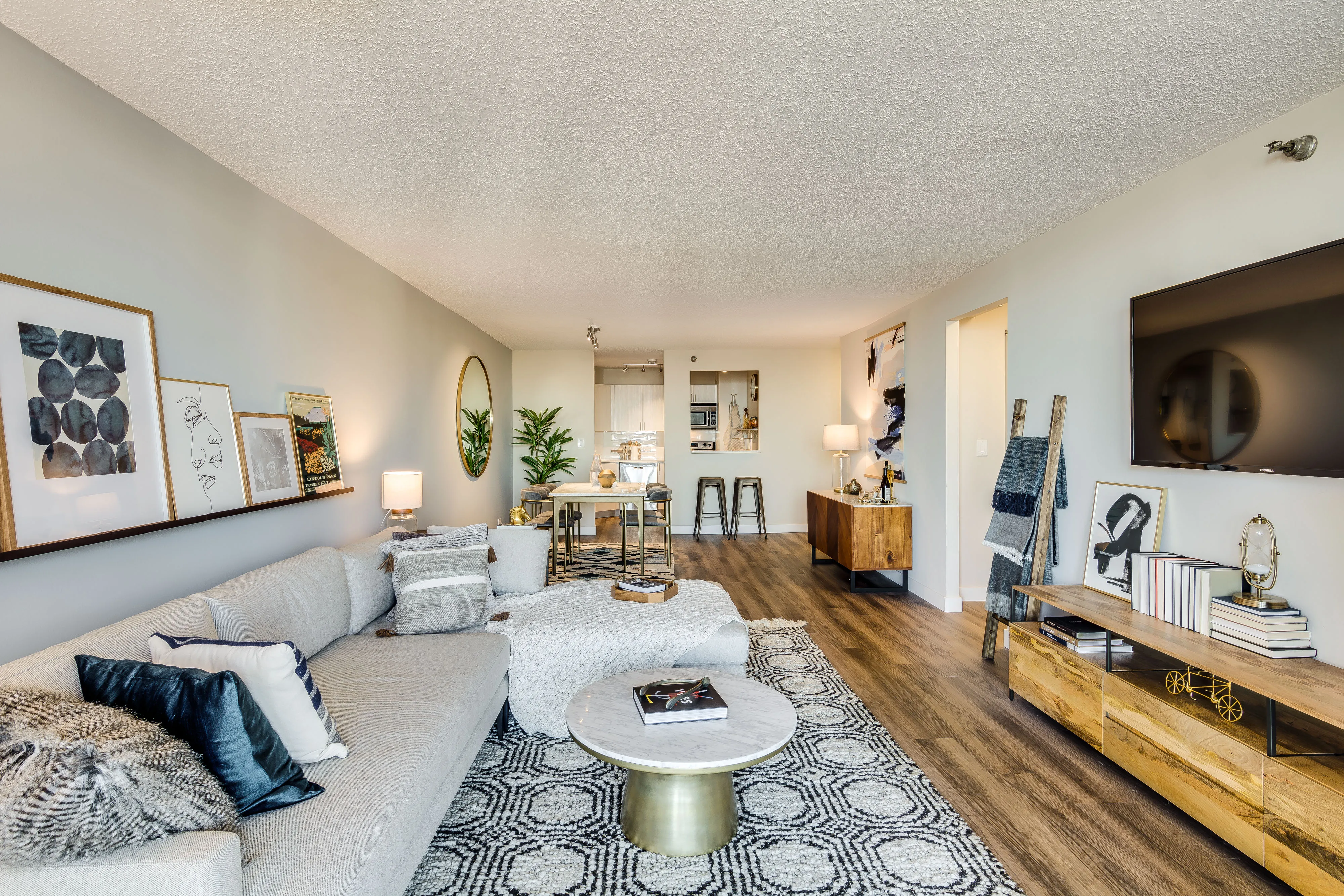 one bedroom model unit at Eugenie Terrace on the Park Apartments