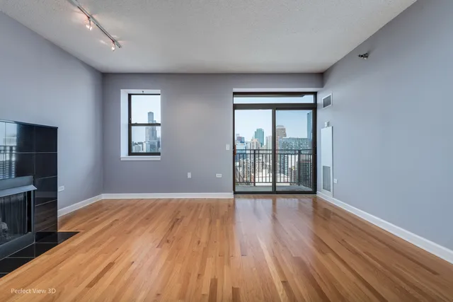 One East 15th Place Apartments