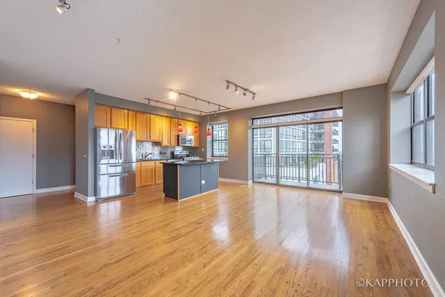 One East 15th Place Apartments