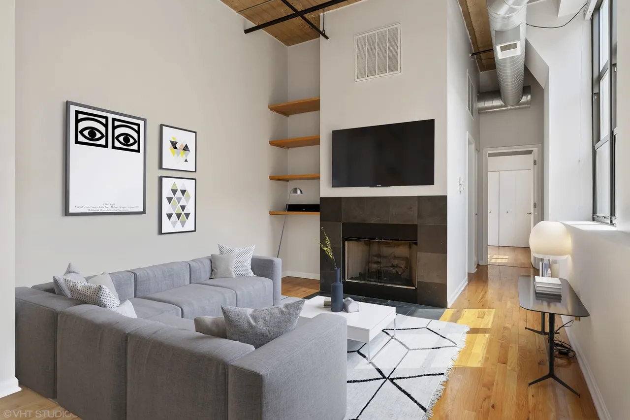 One River Place Apartments