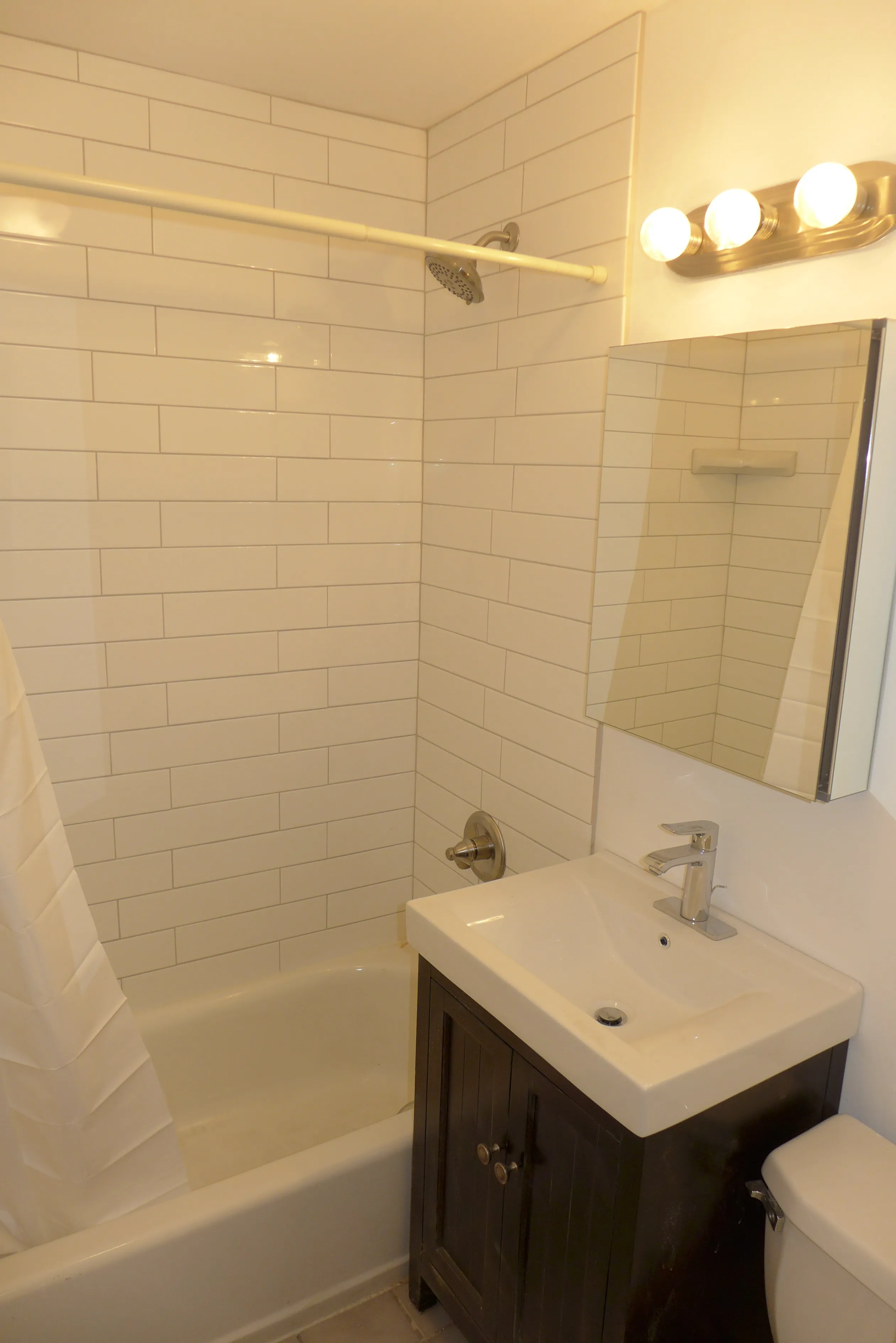 2924 N LAKEWOOD AVE 60657-unit#SFH-Chicago-IL
