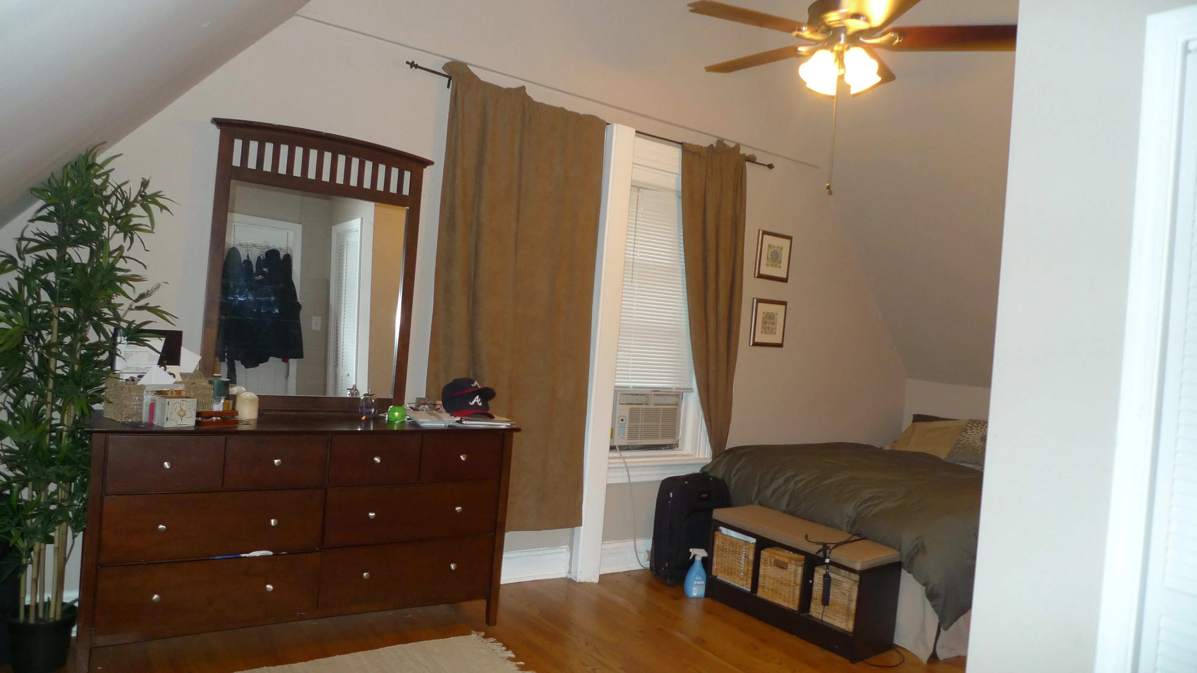 1210 W OAKDALE AVE 60657-unit#2-Chicago-IL
