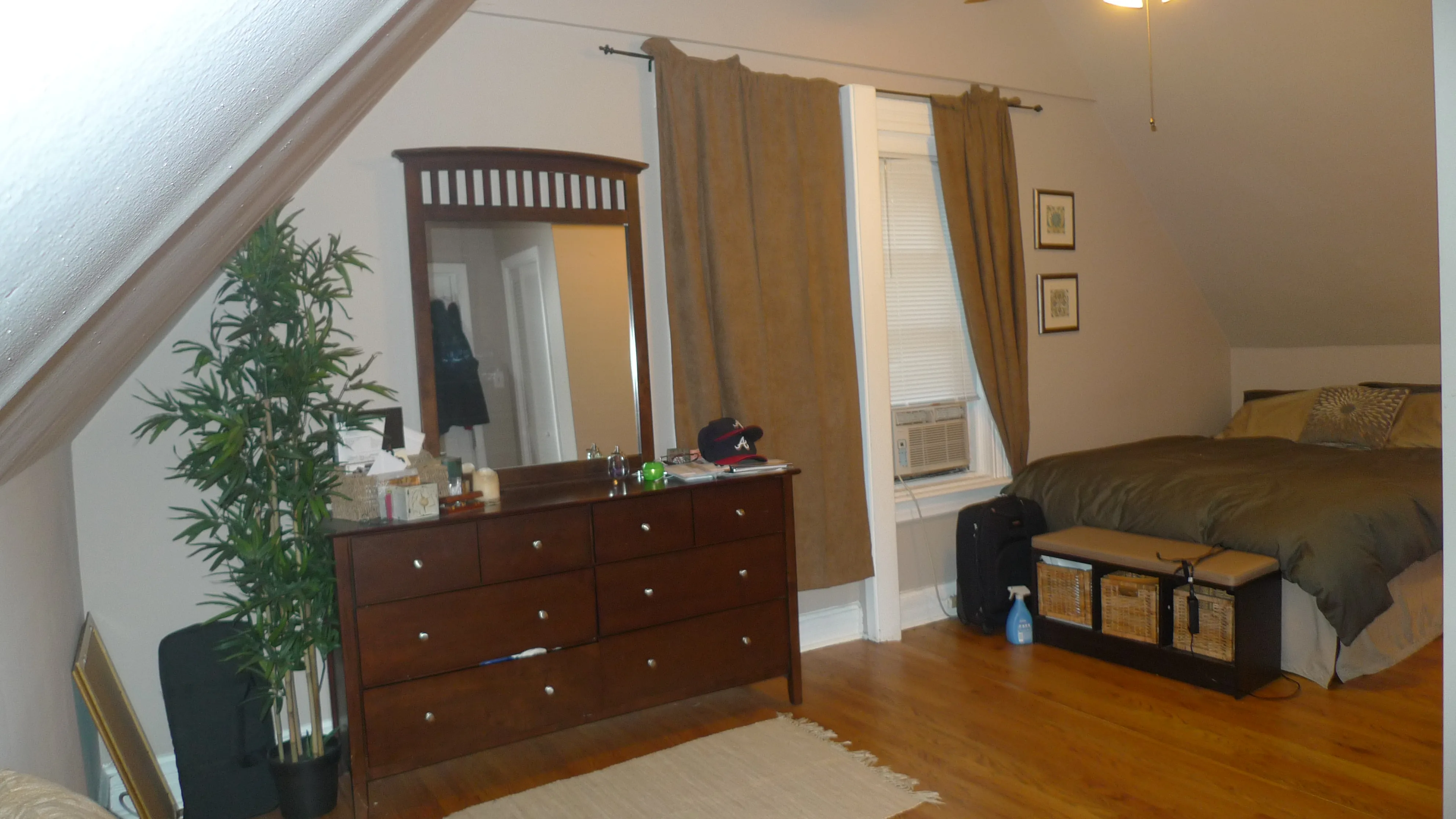 1210 W OAKDALE AVE 60657-unit#2-Chicago-IL