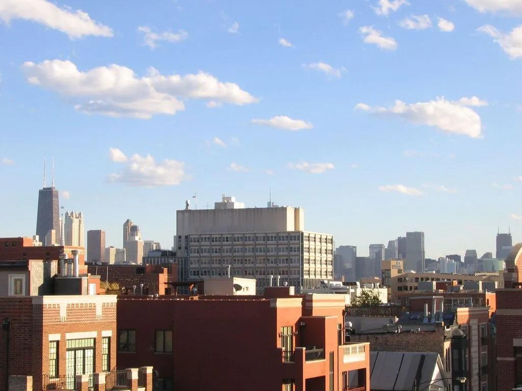 800 West Lill Apartments