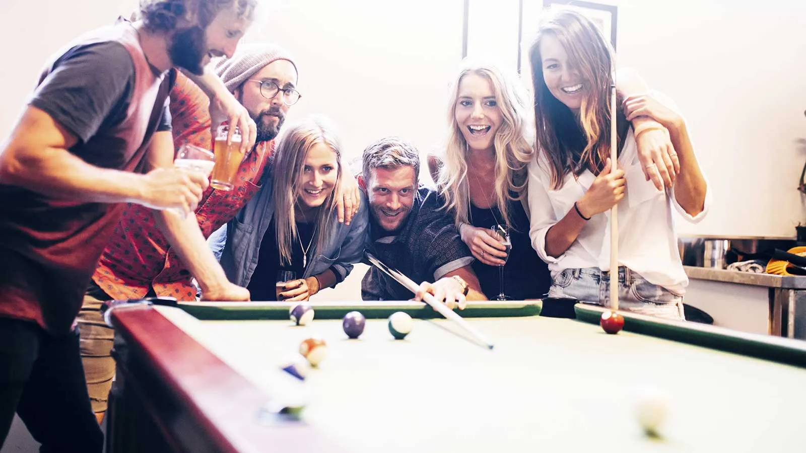 furnished living room at Centrum Lakeview Apartments at 1714 West Roscoe