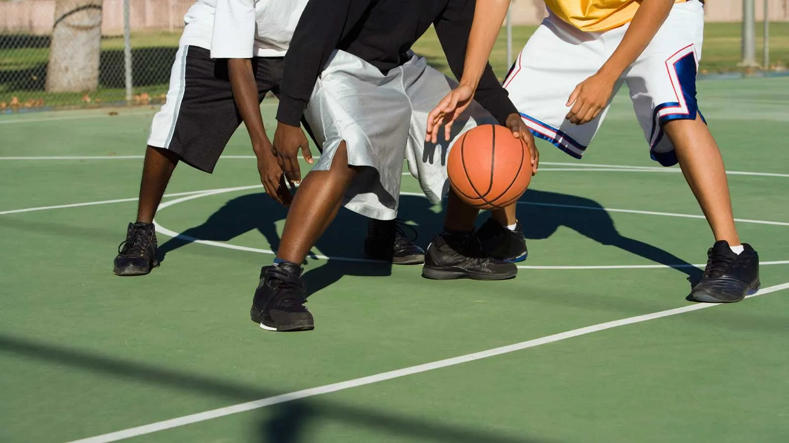 furnished living room at Centrum Lakeview Apartments at 1714 West Roscoe