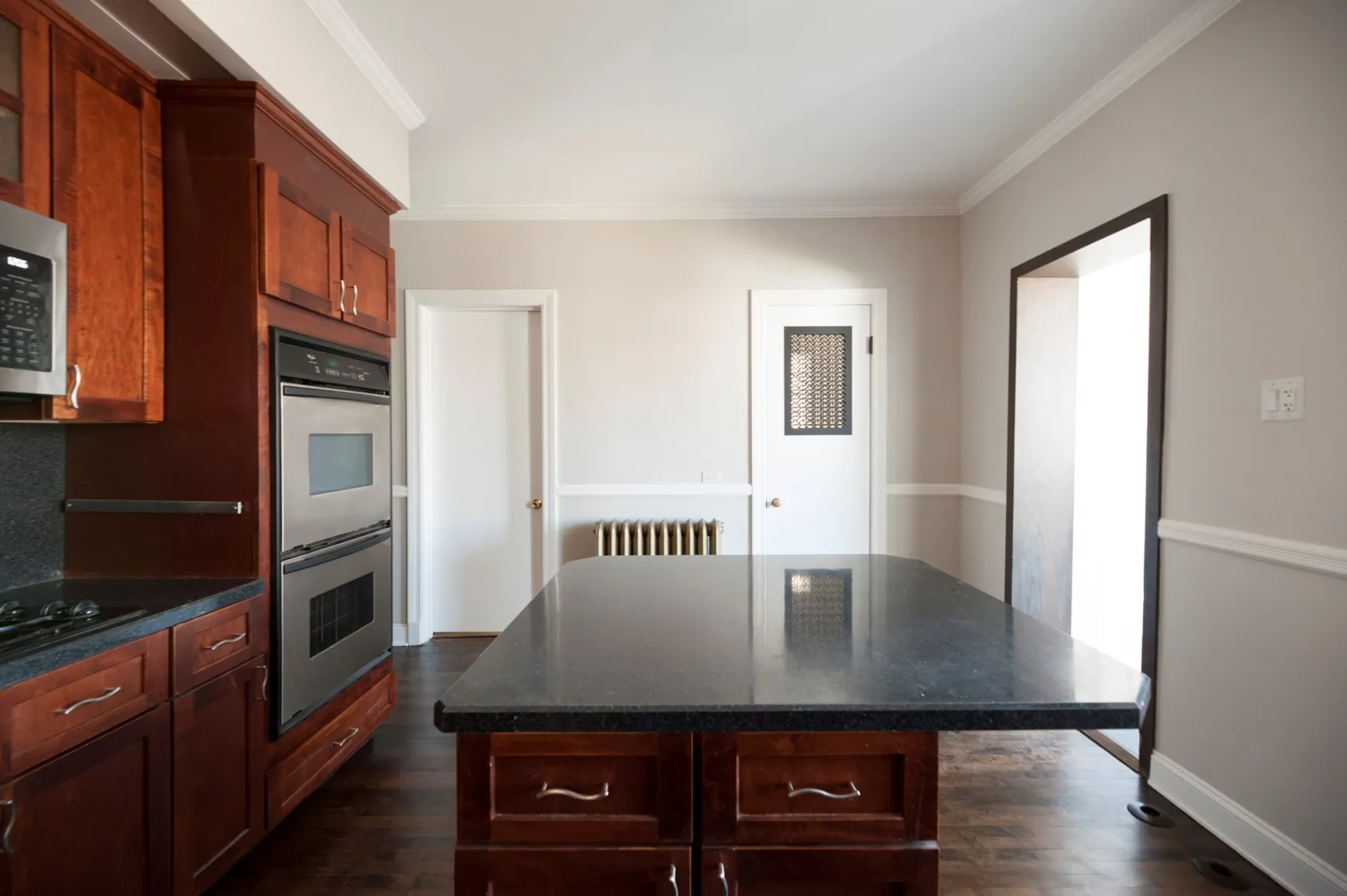 2250 W ADDISON ST 60618-unit#01-Chicago-IL