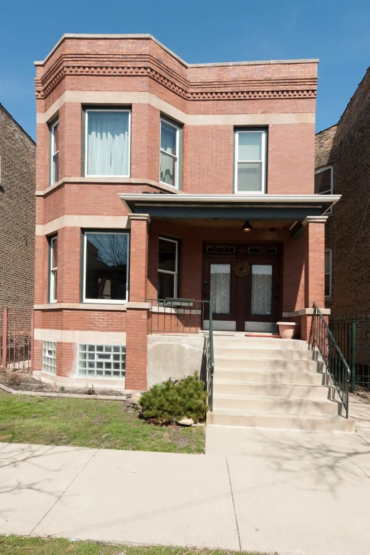 2250 W ADDISON ST 60618-unit#01-Chicago-IL