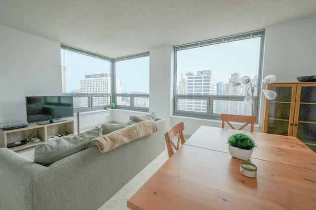 Plaza 440 Apartments