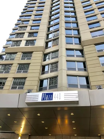 Plaza 440 Apartments