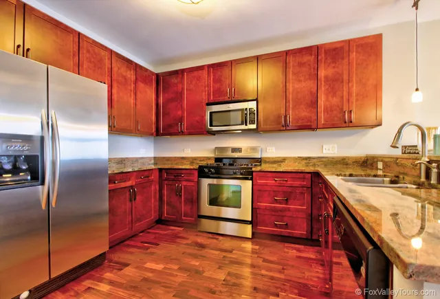 Prairie Pointe Apartments