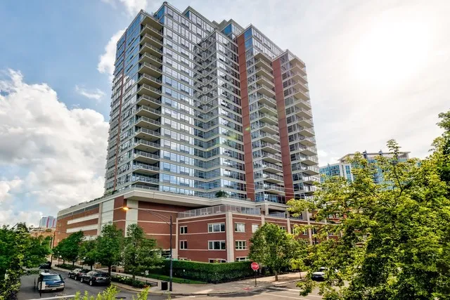 Prairie Pointe Apartments