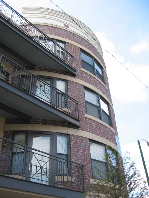 Affinity on North Avenue Apartments