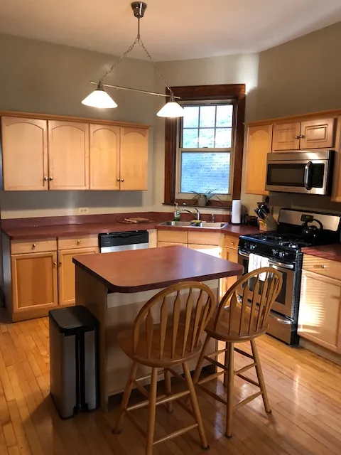 2644 N SAWYER AVE 60647-2644 N. Sawyer Apt#1-unit#01-Chicago-IL