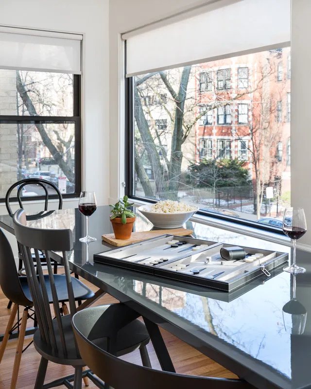 dining room at Common Briar Apartments in Lakeview Chicago