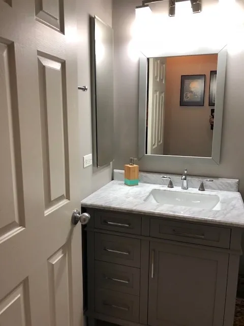 303 W SCOTT ST 60610-Old Town Square Two-unit#A303-Chicago-IL