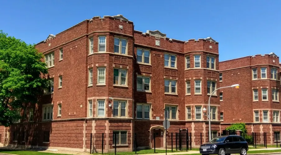 brick apartment building located at 7748 S. Kingston Ave in Chicago, IL