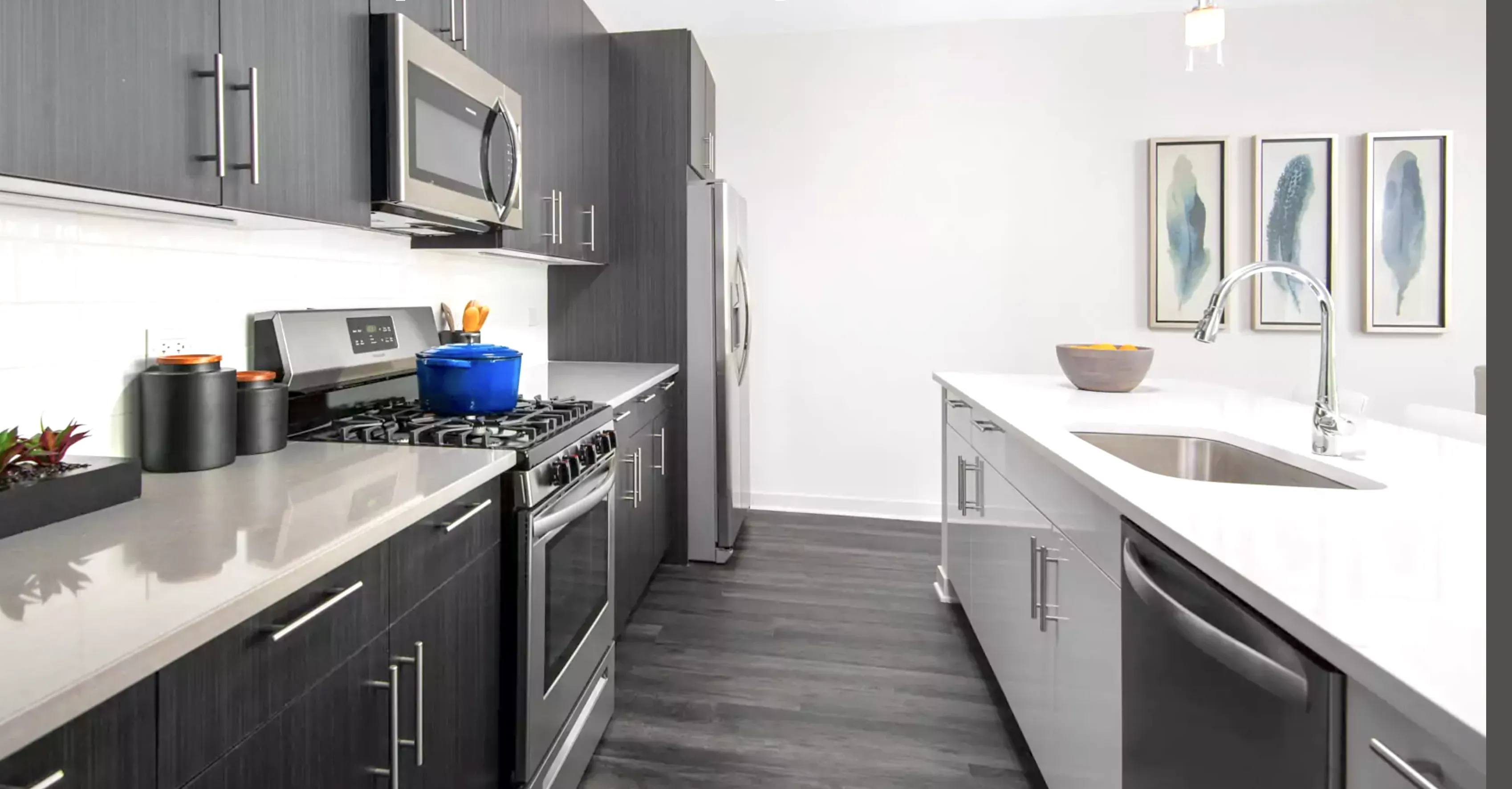 Eight Eleven Uptown Apartments