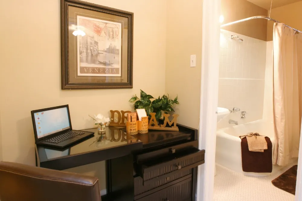 Shorewind Towers Apartments