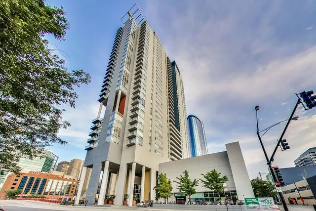 Skybridge Apartments 
