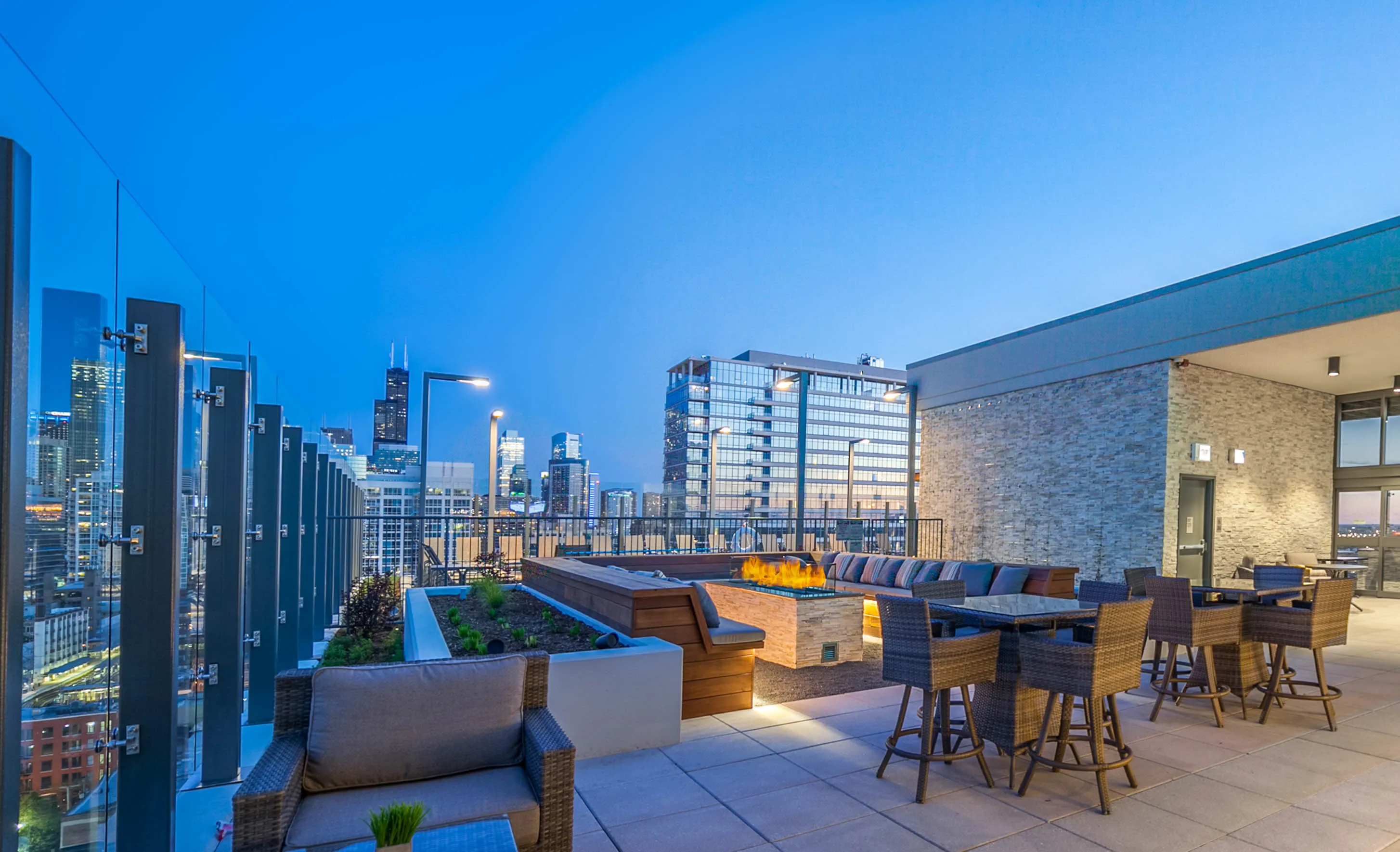 Niche 905 Apartments