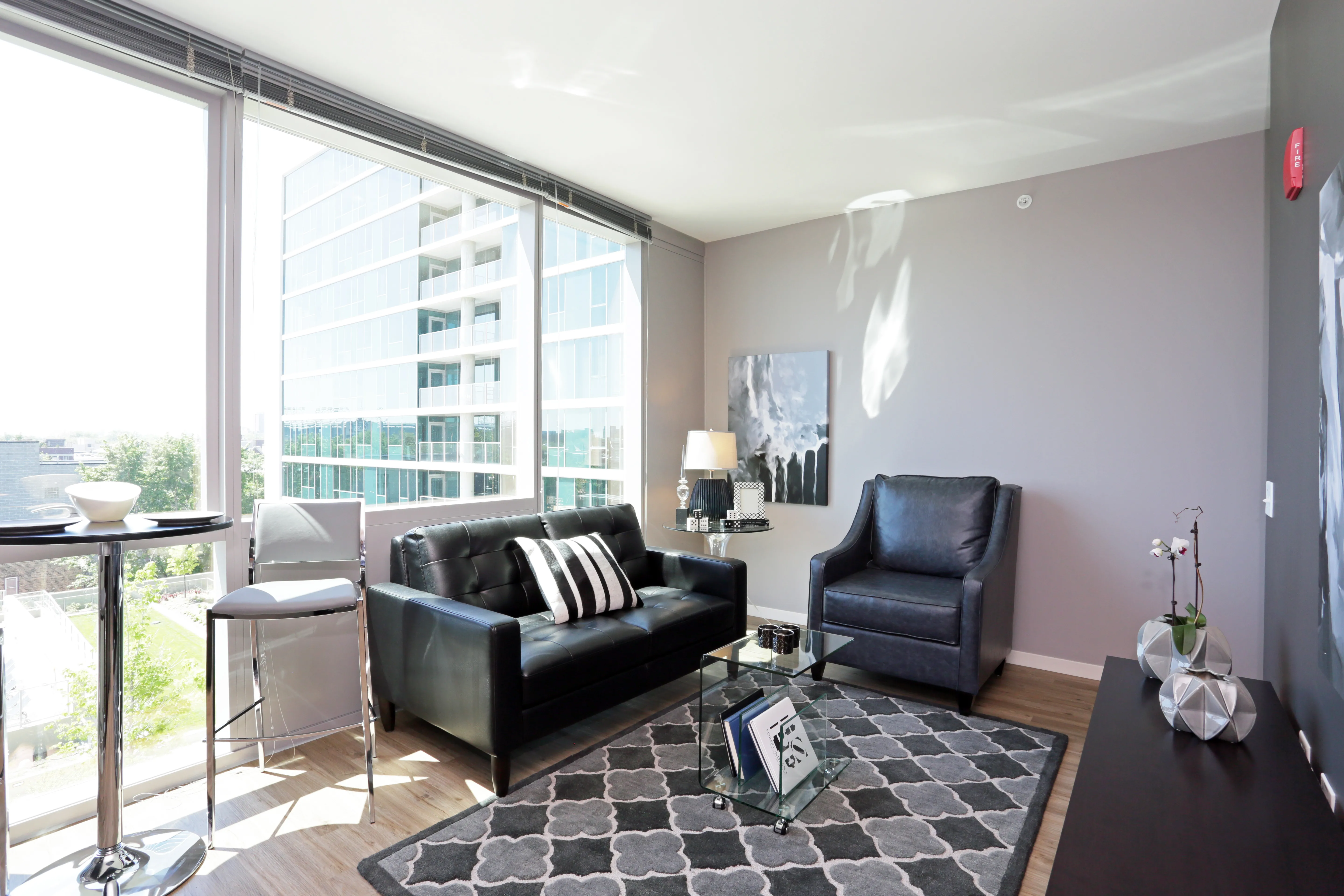living area and kitchen at Halsted Flats Apartments in Chicago