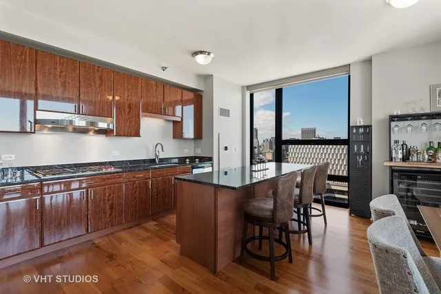 The Columbian Apartments