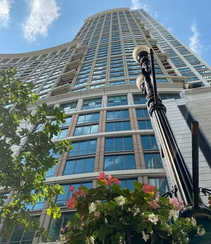 The Heritage at Millennium Park Apartments