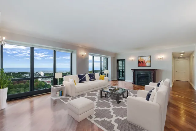 The Heritage at Millennium Park Apartments