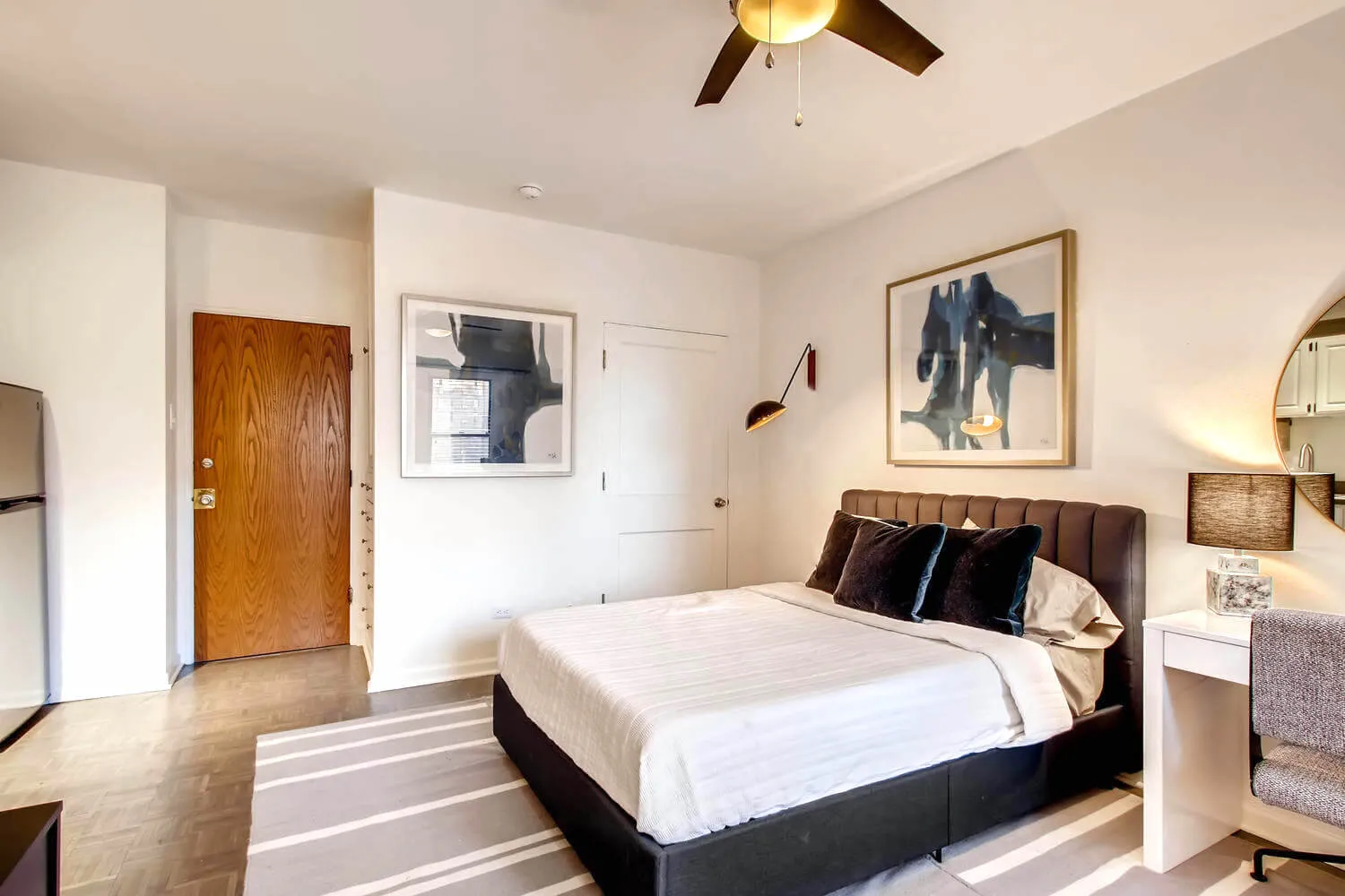 The Oliver on LaSalle Apartments