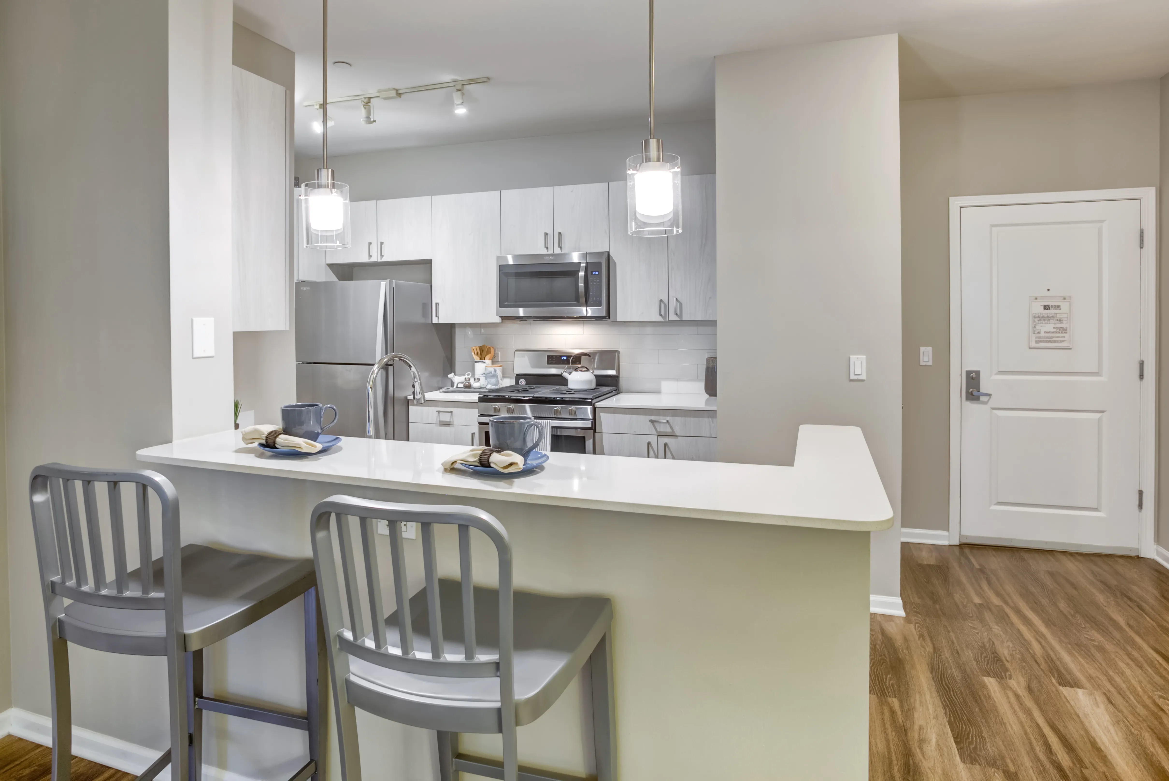 kitchen island at Reserve at Evanston Apartments