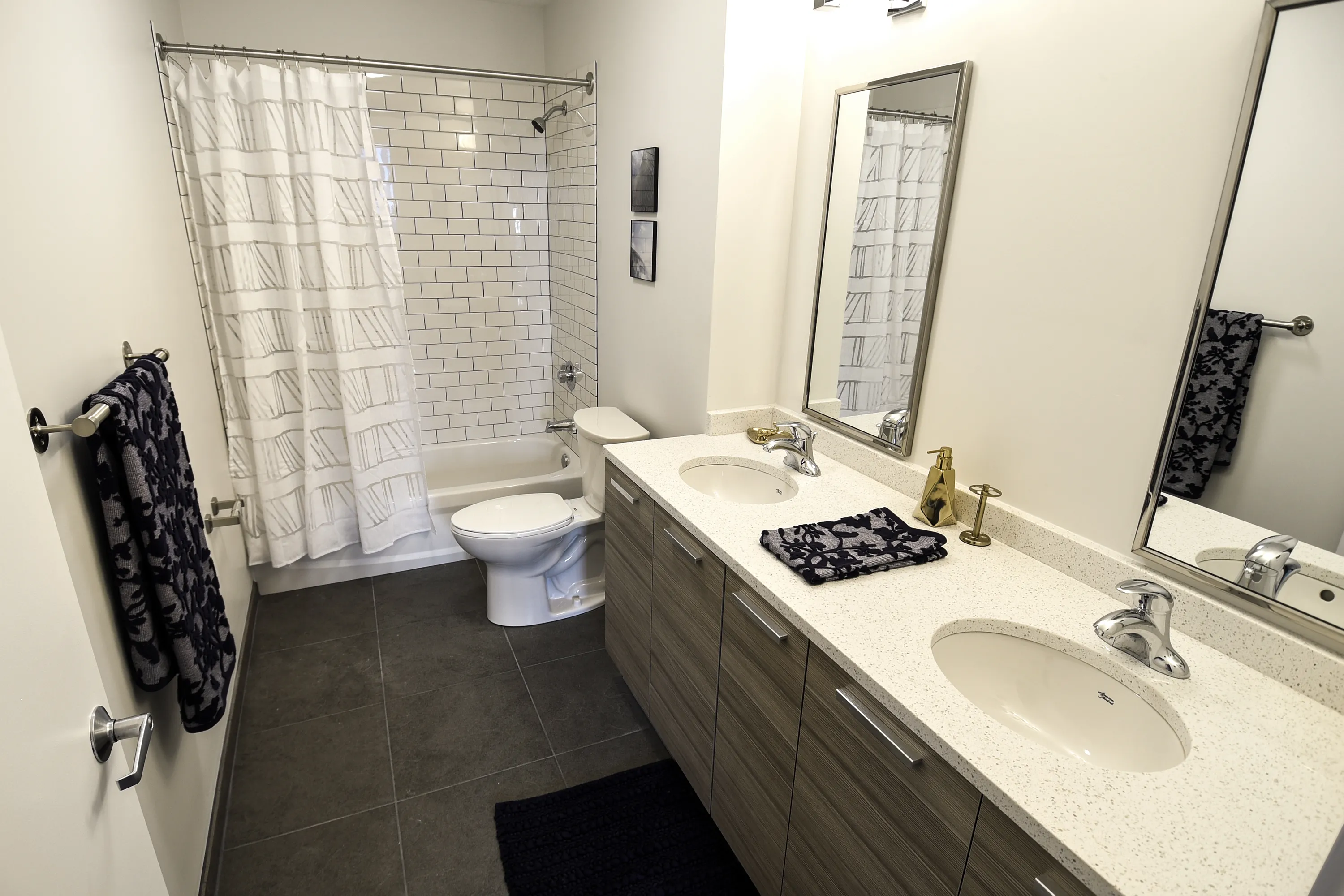 model kitchen and island at the Fairfax Lofts in the South Loop