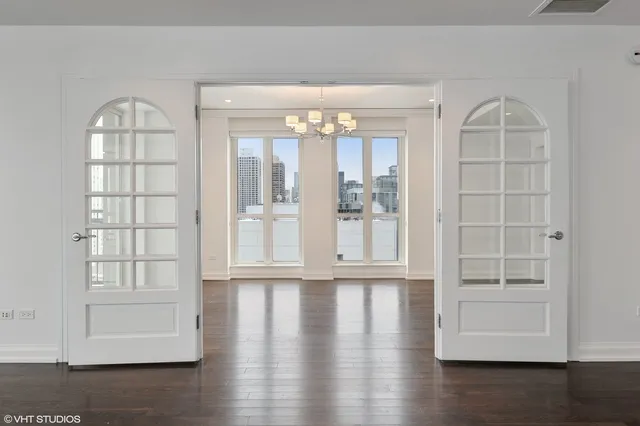 Waldorf Astoria Apartments