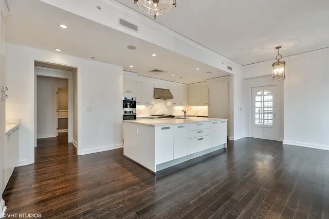 Waldorf Astoria Apartments