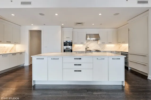 Waldorf Astoria Apartments