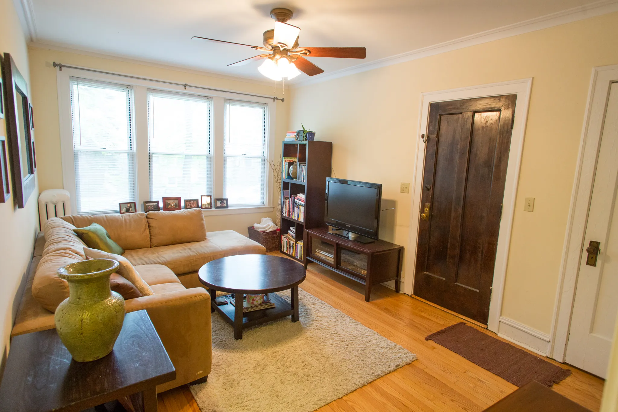 1902 W WAVELAND AVE 60613-MVK Apartments-unit#01-Chicago-IL