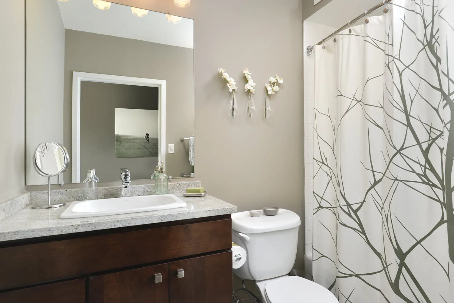 Chestnut Tower Apartments