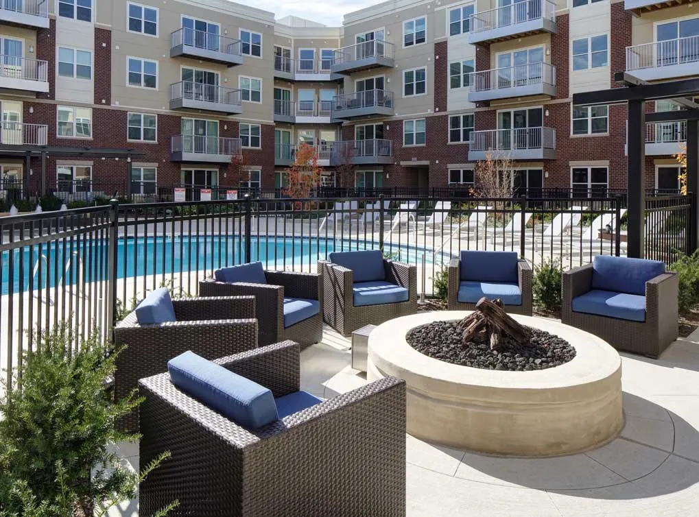 AMLI Deerfield Apartments