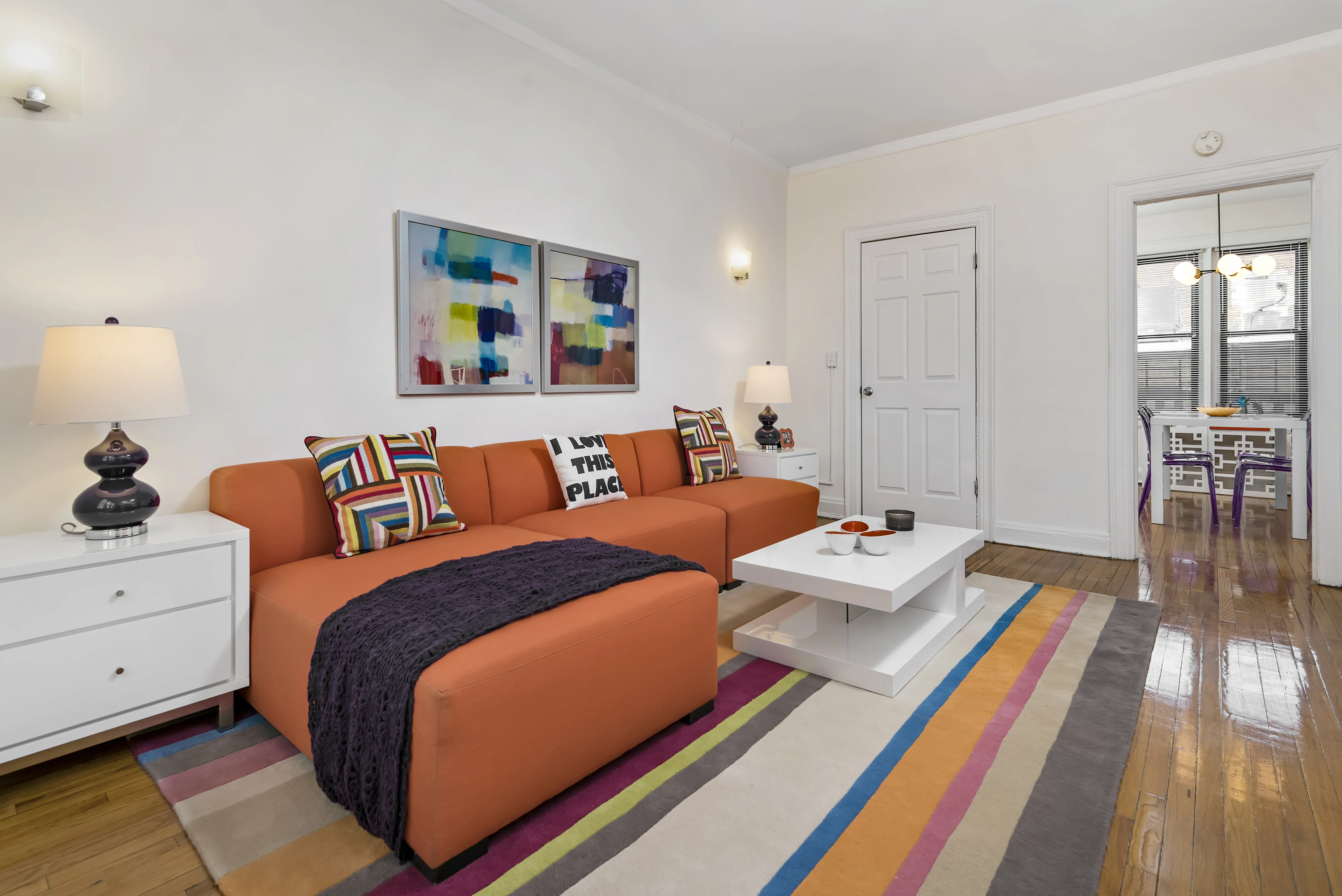 632 W Addison, One Bedroom Living Room