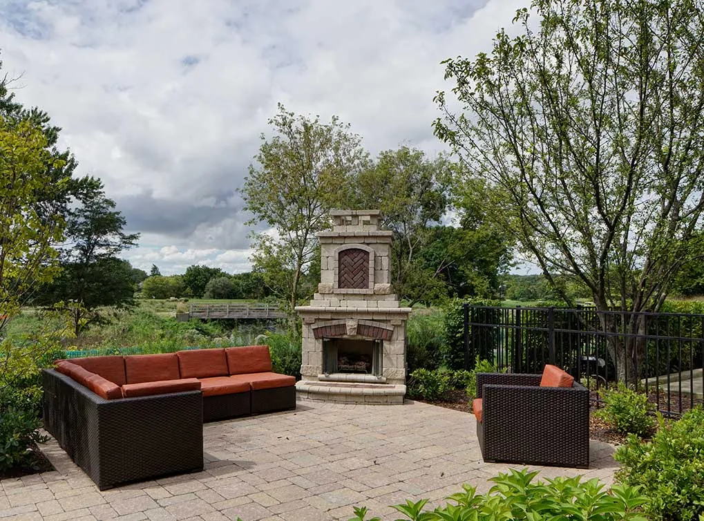 AMLI at Seven Bridges Apartments in Woodbridge, IL