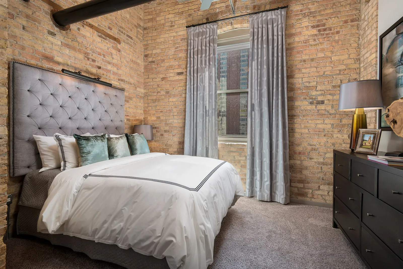 Lofts at River East Apartments in Streeterville, Chicago