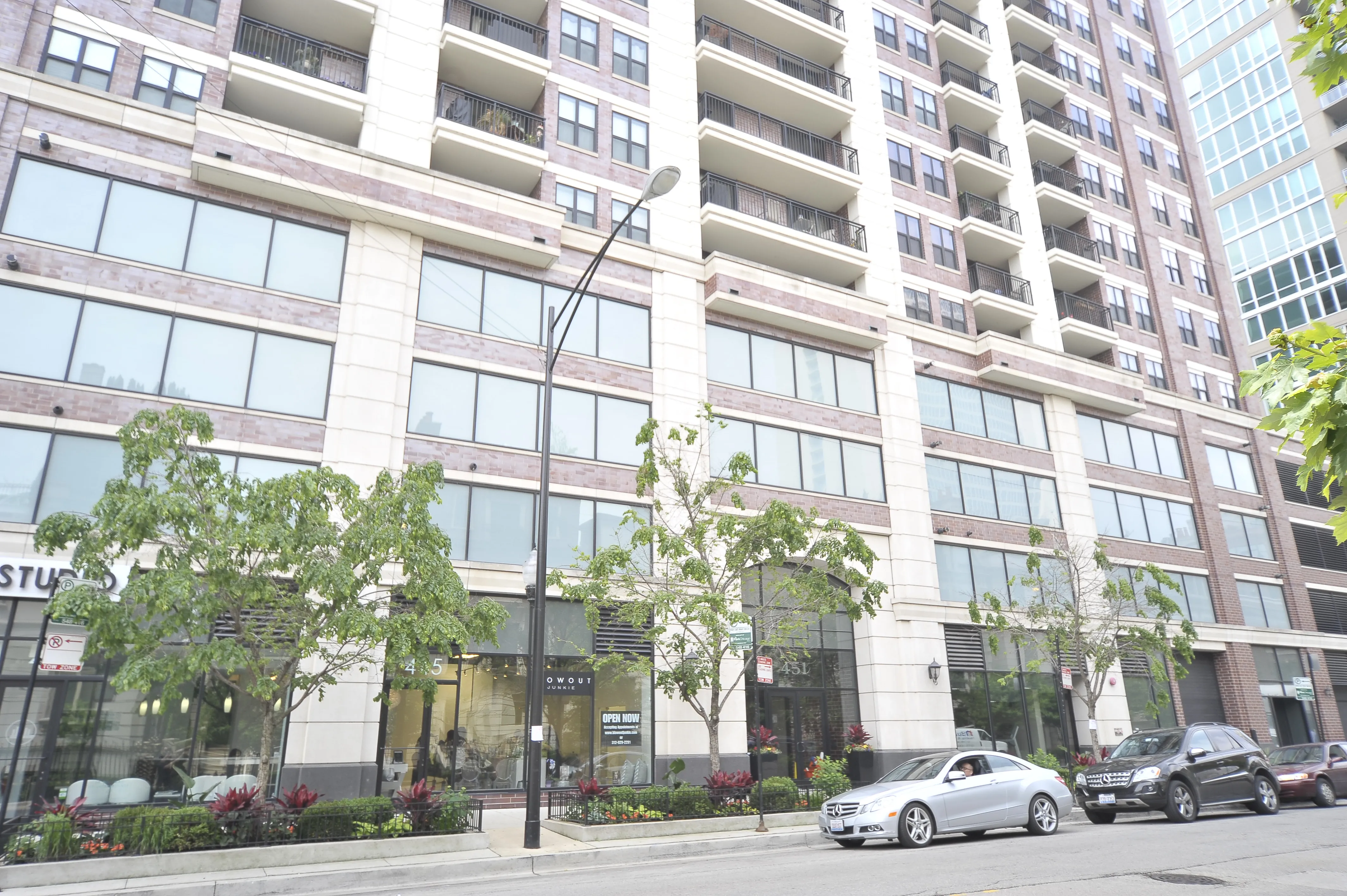 451 W HURON ST 60654-unit#901-Chicago-IL