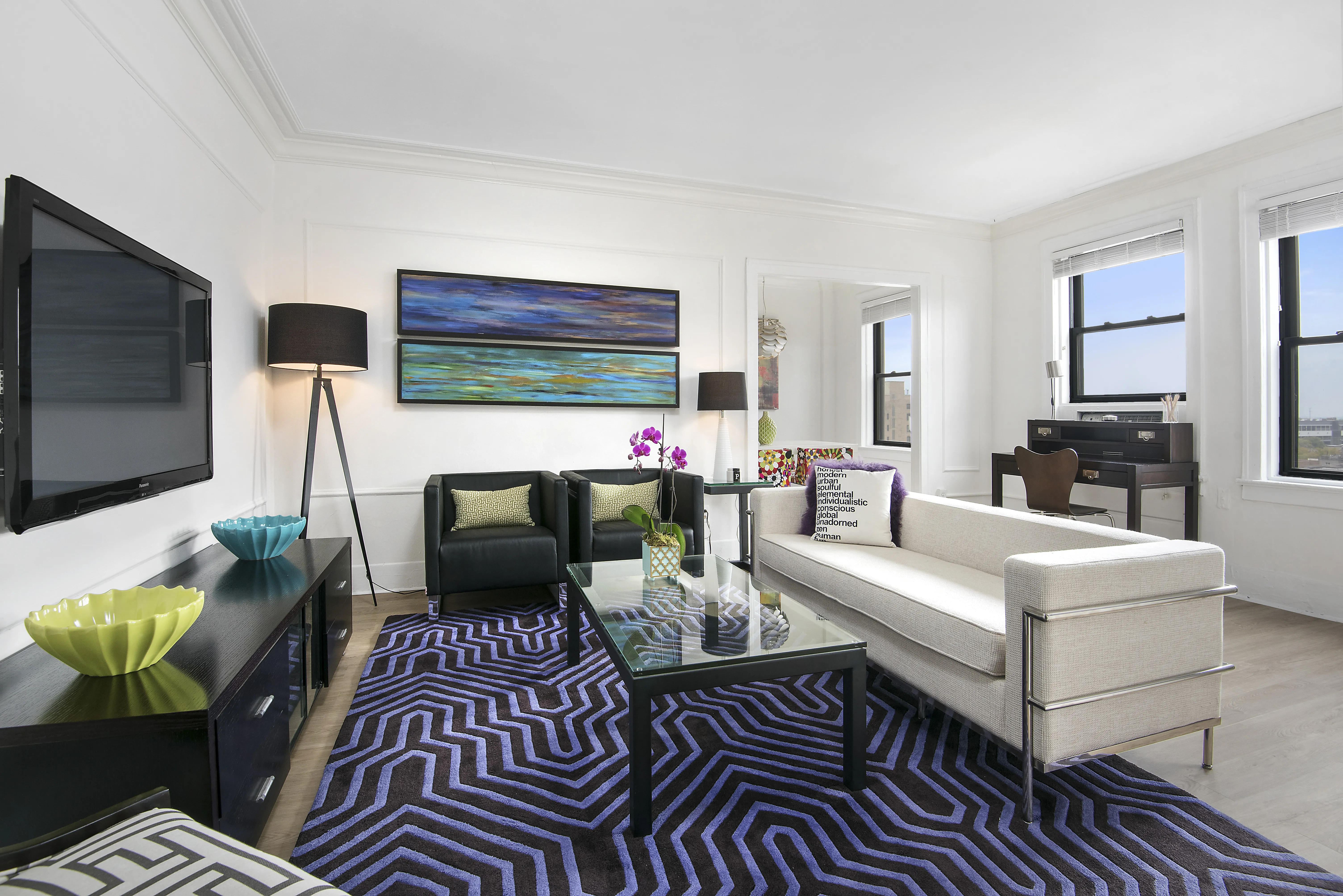 2756 N Pine Grove, One Bedroom, Bedroom