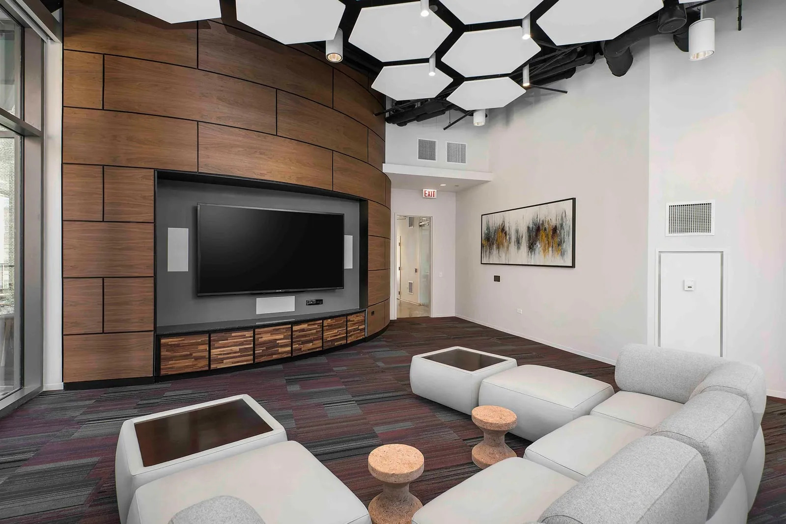 luxury kicthen and island at 1001 South State Apartments in the South Loop