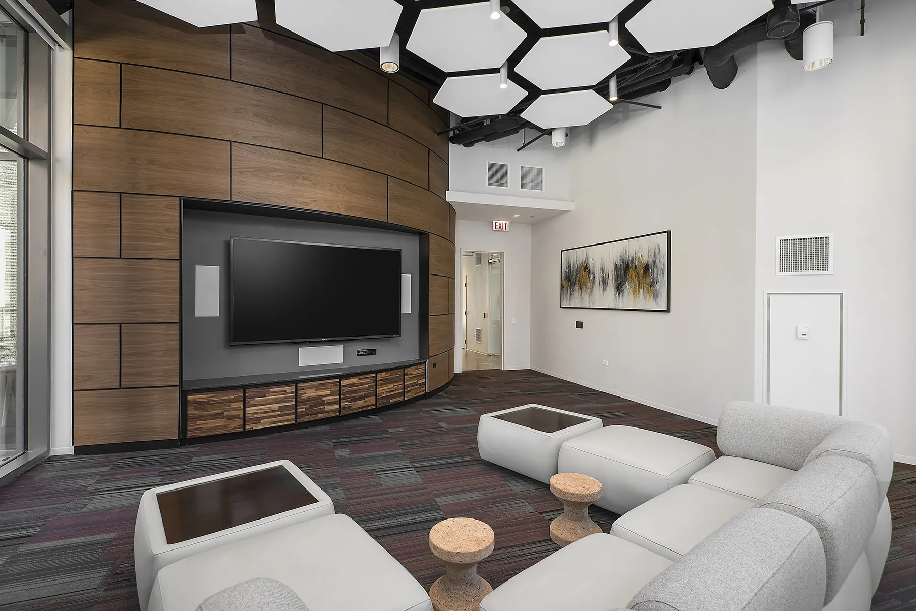 luxury kicthen and island at 1001 South State Apartments in the South Loop