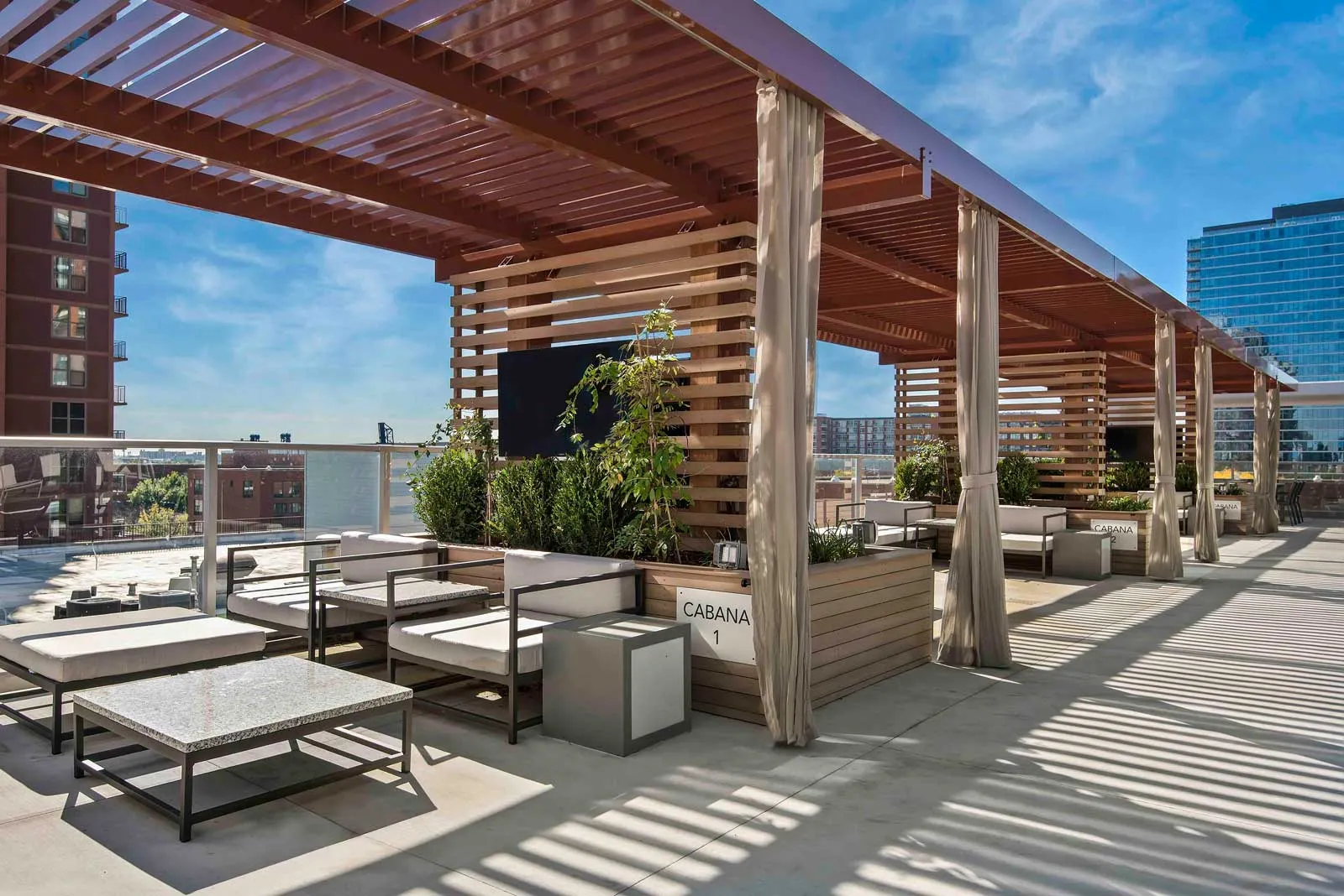 luxury kicthen and island at 1001 South State Apartments in the South Loop